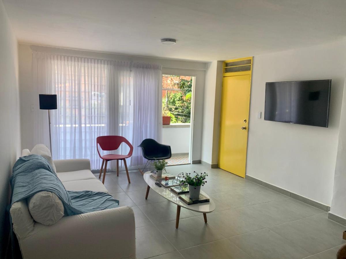 Charming Apartment In Downtown - Home Aris 301 Medellín Eksteriør bilde